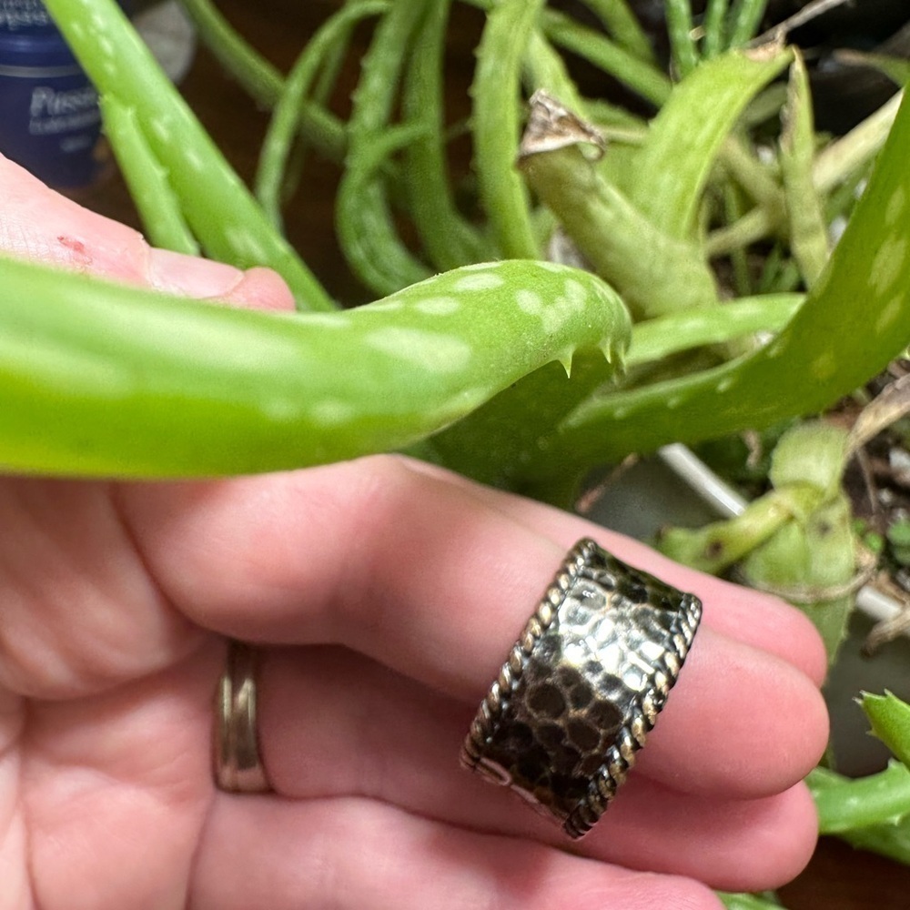 Fendi ring   Authentic - Picture 8 of 12
